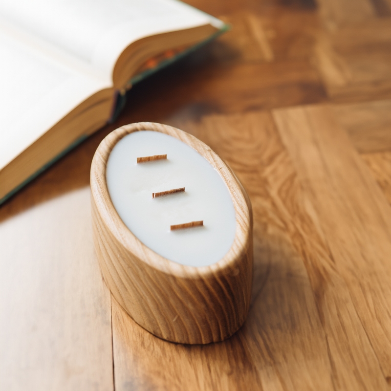 Соєва свічка у дерев'яній формі Lerosh Ellipse